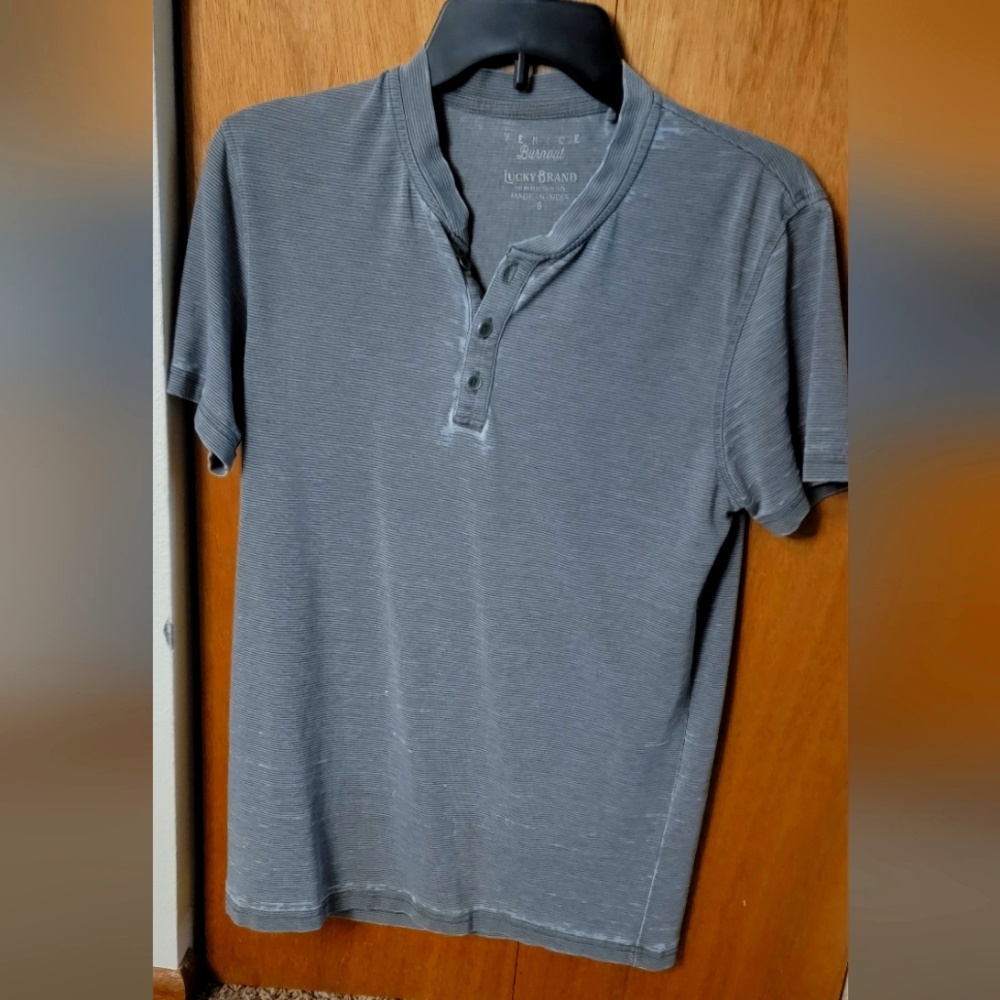 Lucky brand distressed gray shirt